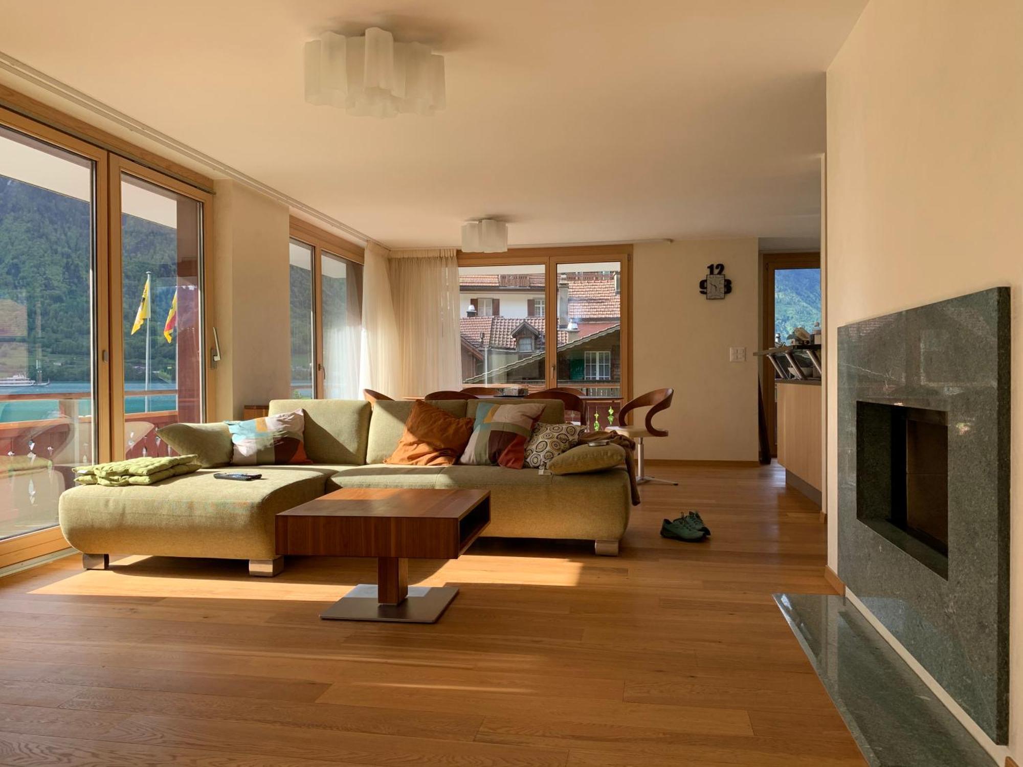 Seehaus Lake View 3-Bedroom Apartment Iseltwald Εξωτερικό φωτογραφία